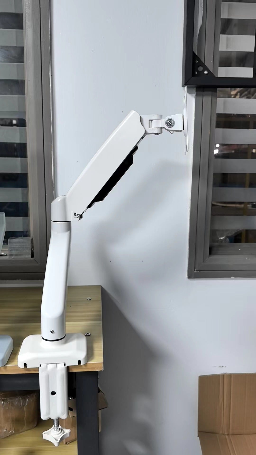 LCD Screen Rotating Telescopic Bracket Elevated Rack Marquezshop